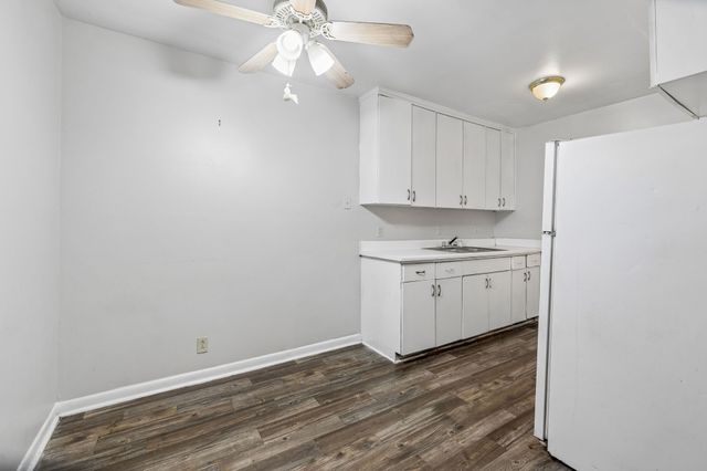 550 Harding Pl Apt F120, Nashville, TN 37211