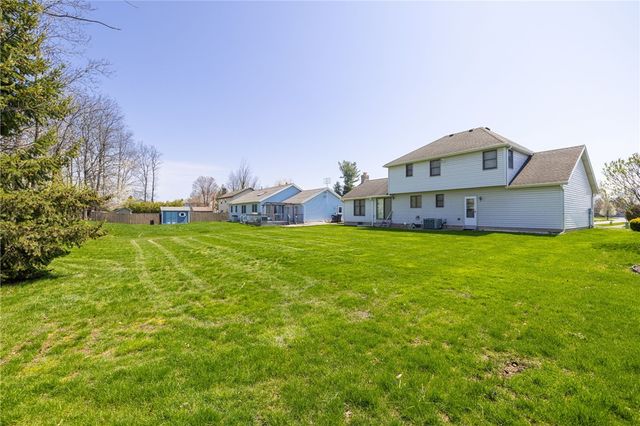 74 Gnage Lane, Greece, NY 14612