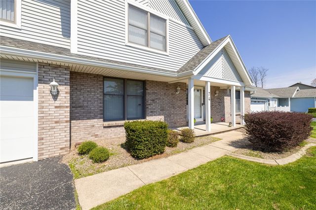 74 Gnage Lane, Greece, NY 14612