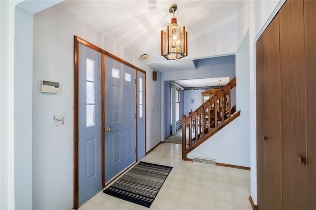 74 Gnage Lane, Greece, NY 14612