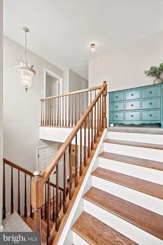 264 HAMPSHIRE DR, Sellersville, PA 18960