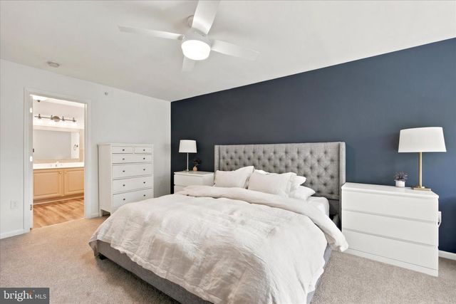 264 HAMPSHIRE DR, Sellersville, PA 18960