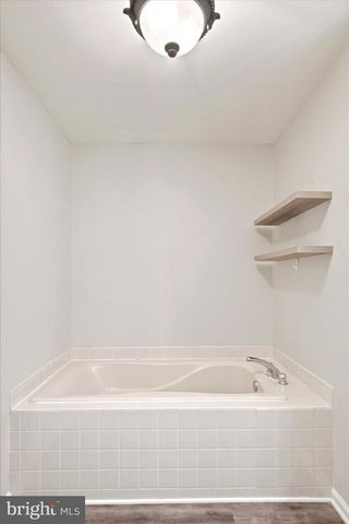 264 HAMPSHIRE DR, Sellersville, PA 18960
