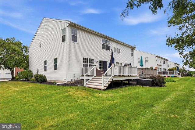264 HAMPSHIRE DR, Sellersville, PA 18960