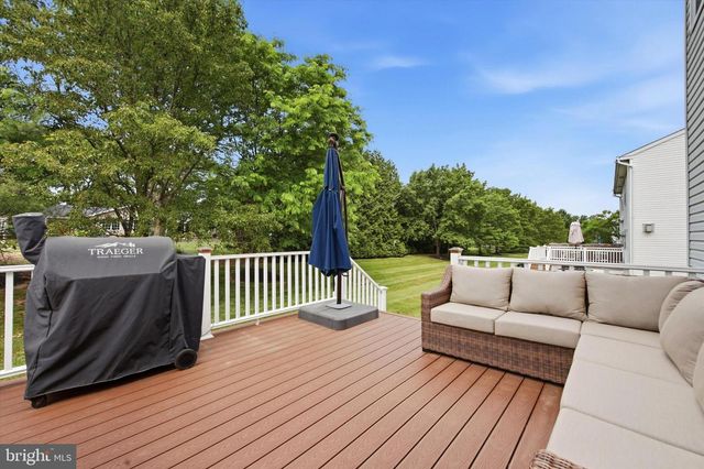 264 HAMPSHIRE DR, Sellersville, PA 18960
