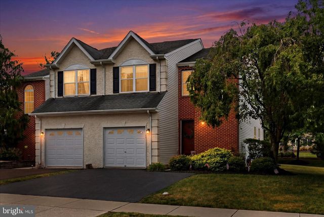 264 HAMPSHIRE DR, Sellersville, PA 18960