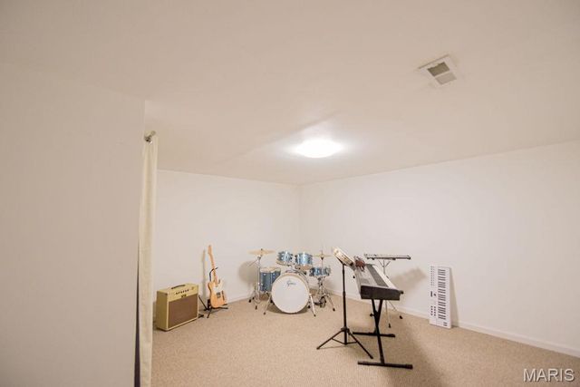 6124 Barrington Oaks Drive, Cedar Hill, MO 63016
