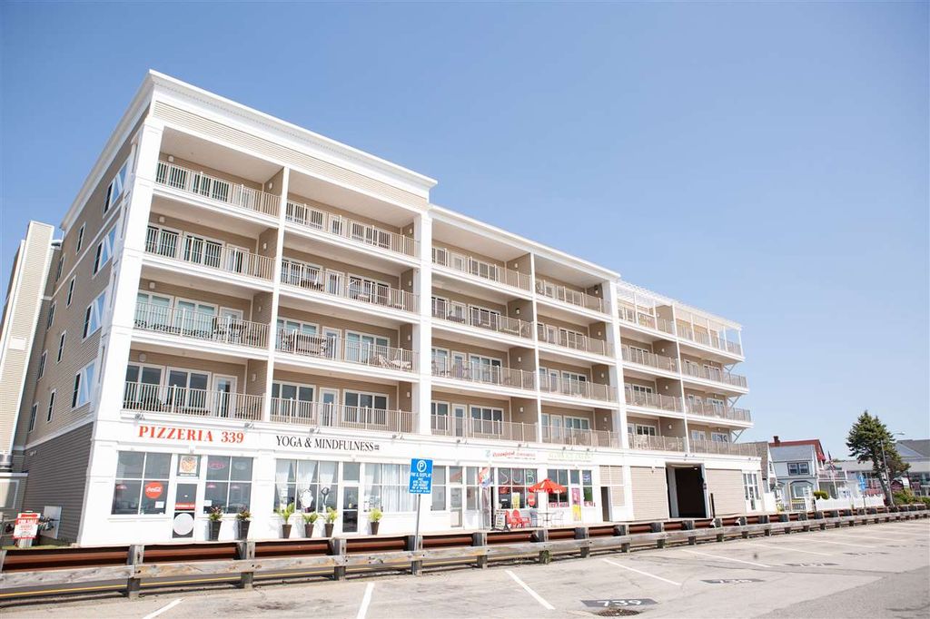Image 1 of property listing at 339 Ocean Blvd Unit 203, Hampton, NH 03842