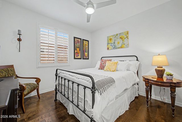 7048 W QUAIL TRACK Drive, Peoria, AZ 85383