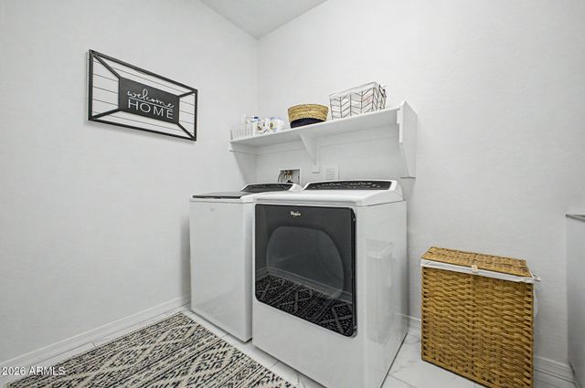 7048 W QUAIL TRACK Drive, Peoria, AZ 85383