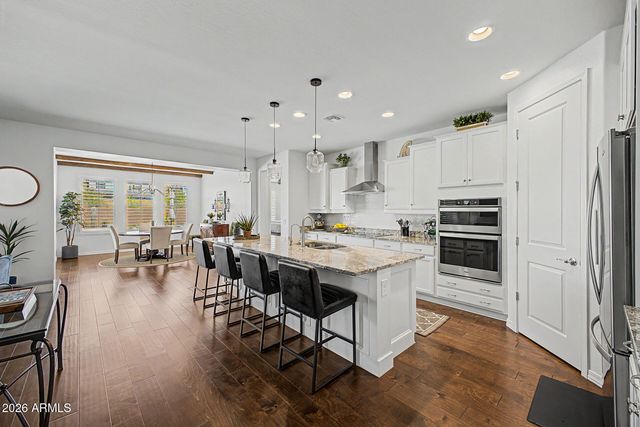 7048 W QUAIL TRACK Drive, Peoria, AZ 85383