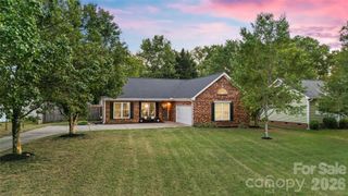 13809 Loch Loyal Drive, Charlotte, NC 28273