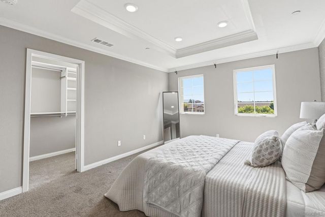 5992 Village Center Loop 4, San Diego, CA 92130