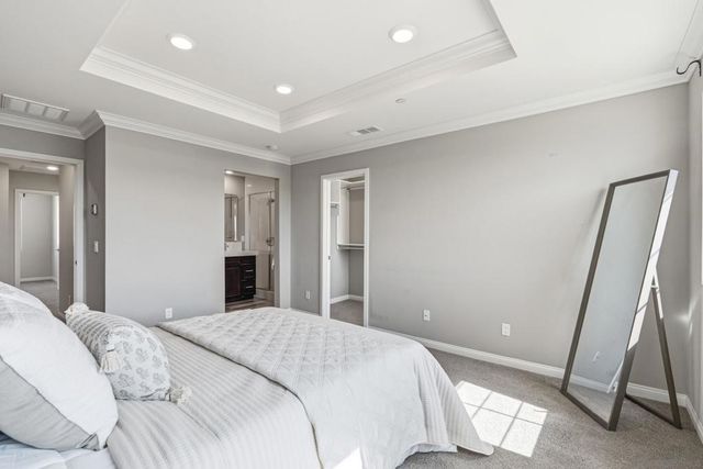 5992 Village Center Loop 4, San Diego, CA 92130
