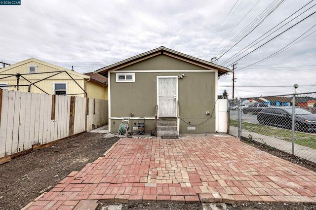 901 Florida Ave, Richmond, CA 94804