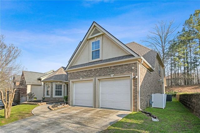 7886 Gossamer Drive, Fairburn, GA 30213