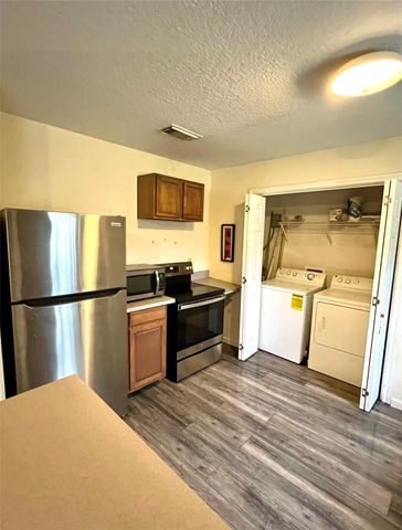 50 Sir Gawain Drive S, Bay City, TX 77414