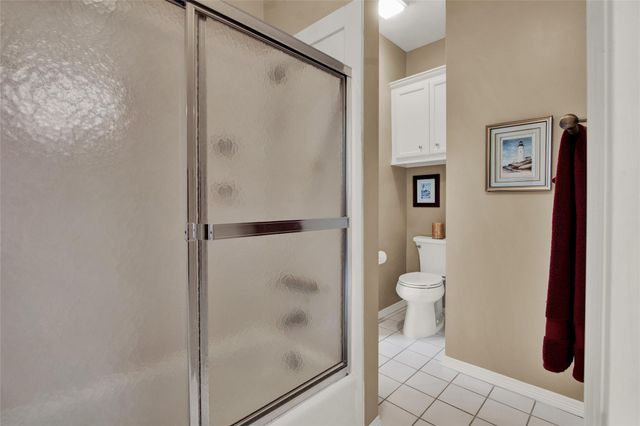 2668 E Bayshore Drive, San Leon, TX 77539