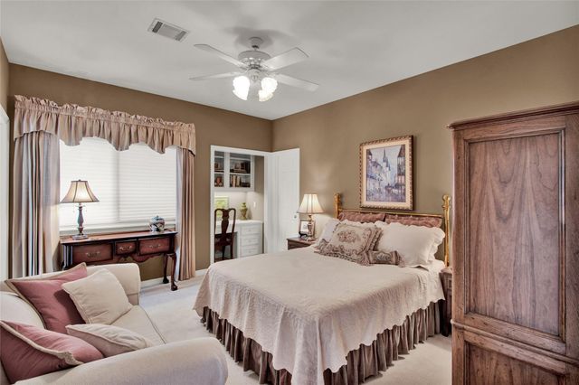 2668 E Bayshore Drive, San Leon, TX 77539