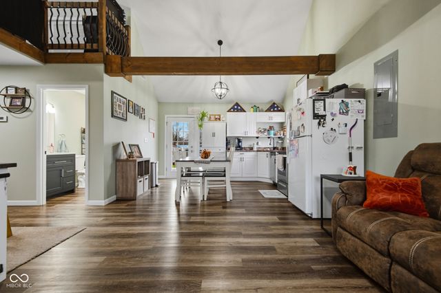 523 Fairview Drive, Columbus, IN 47201