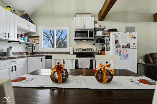 523 Fairview Drive, Columbus, IN 47201