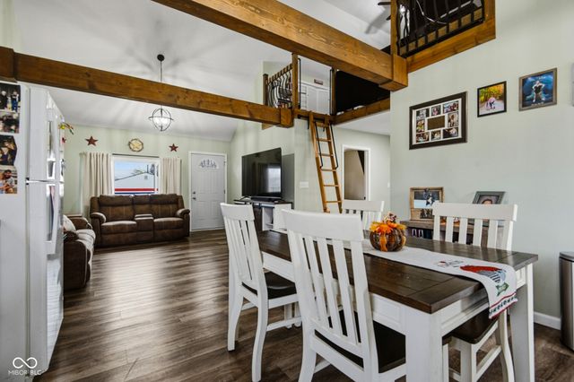 523 Fairview Drive, Columbus, IN 47201