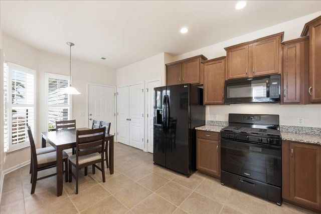 111 Harbor Point Court, Summerville, SC 29486