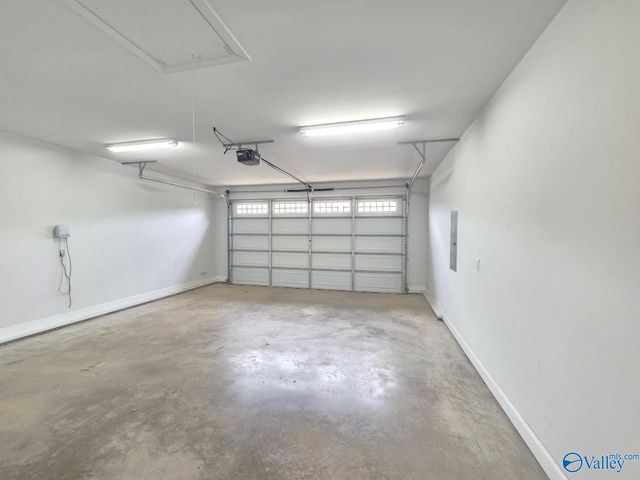 3710 Sabine Court SW, Decatur, AL 35603