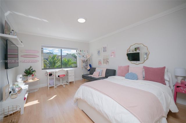 3322 Torremolinos Ave F-41B, Doral, FL 33178