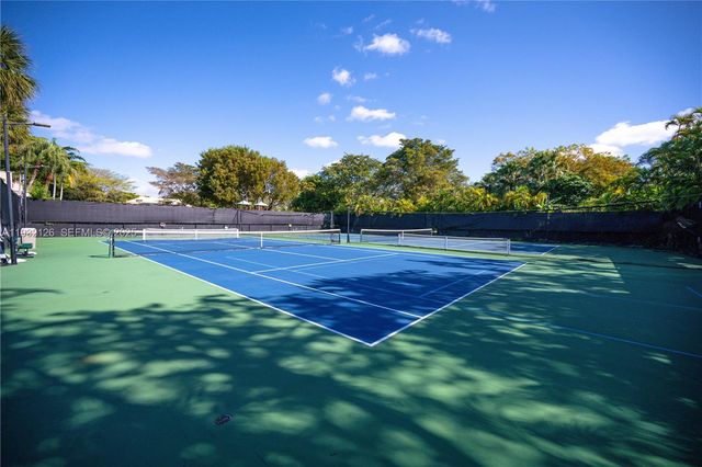 3322 Torremolinos Ave F-41B, Doral, FL 33178