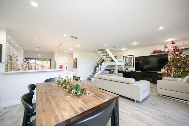 3322 Torremolinos Ave F-41B, Doral, FL 33178