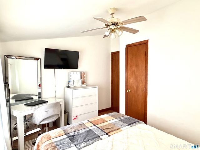 24 Byron Avenue, Ansonia, CT 06401