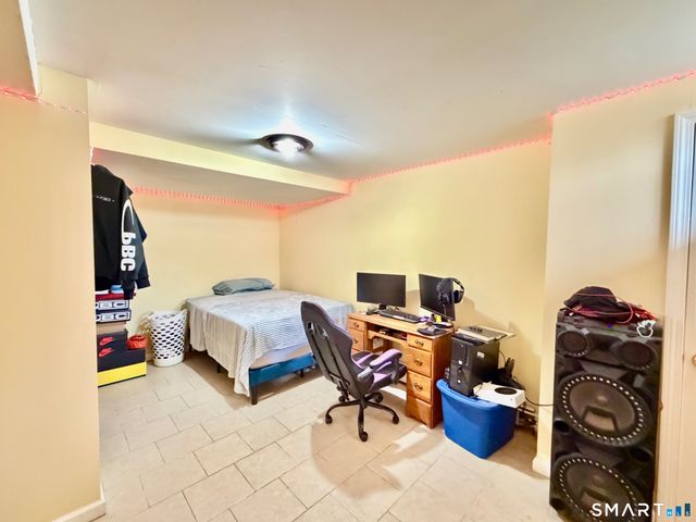 24 Byron Avenue, Ansonia, CT 06401