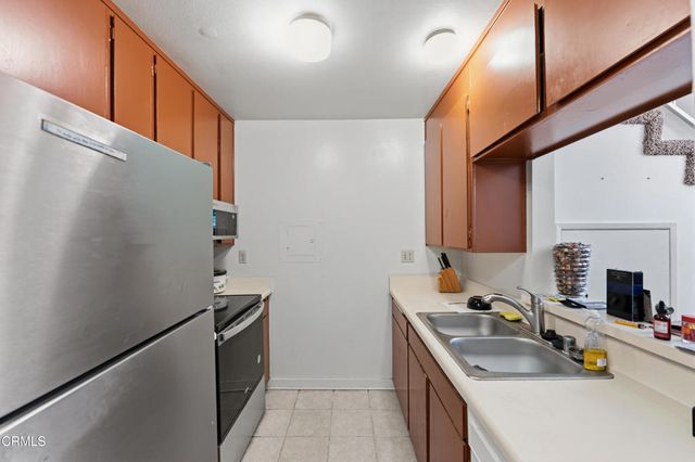 246 E Surfside Drive, Port Hueneme, CA 93041