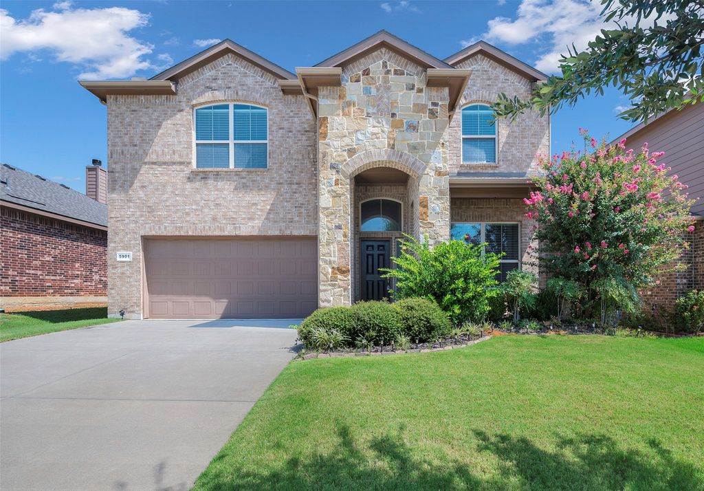 5901 Loveland Drive, Denton, TX 76208