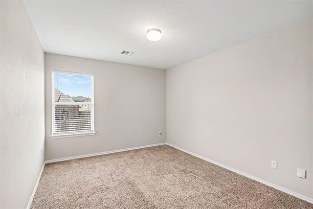804 Hallow Oak Court, Midwest City, OK 73130