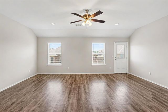 804 Hallow Oak Court, Midwest City, OK 73130