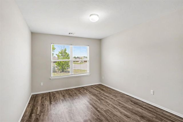 804 Hallow Oak Court, Midwest City, OK 73130
