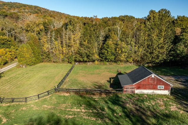 97 Lake Ellis Road, Dover, NY 12594