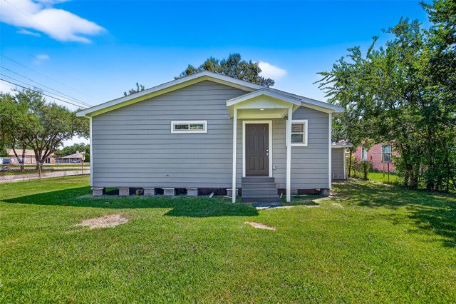 2217 10th Street, Galena Park, TX 77547