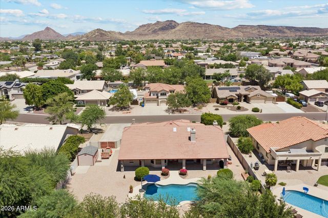 4637 W MISTY WILLOW Lane, Glendale, AZ 85310