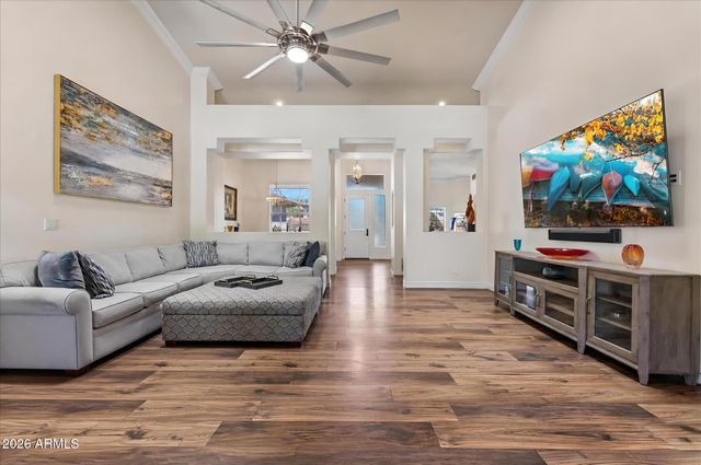 4637 W MISTY WILLOW Lane, Glendale, AZ 85310