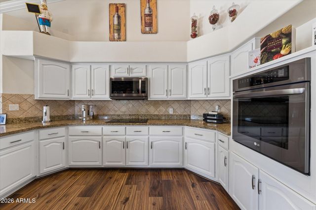 4637 W MISTY WILLOW Lane, Glendale, AZ 85310