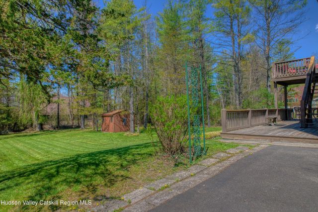 16 Appalachian Drive, Athens, NY 12015