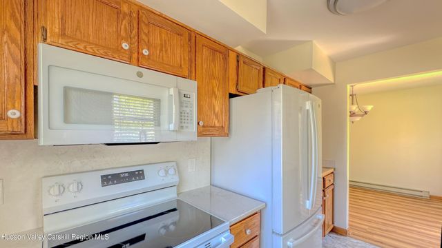 16 Appalachian Drive, Athens, NY 12015