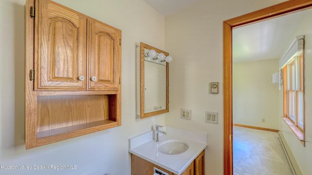 16 Appalachian Drive, Athens, NY 12015
