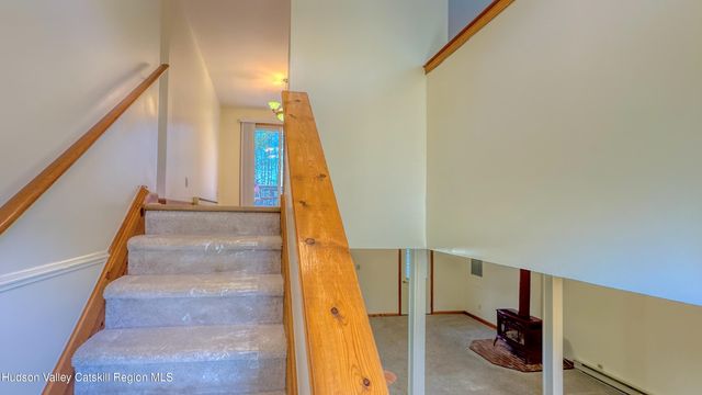16 Appalachian Drive, Athens, NY 12015
