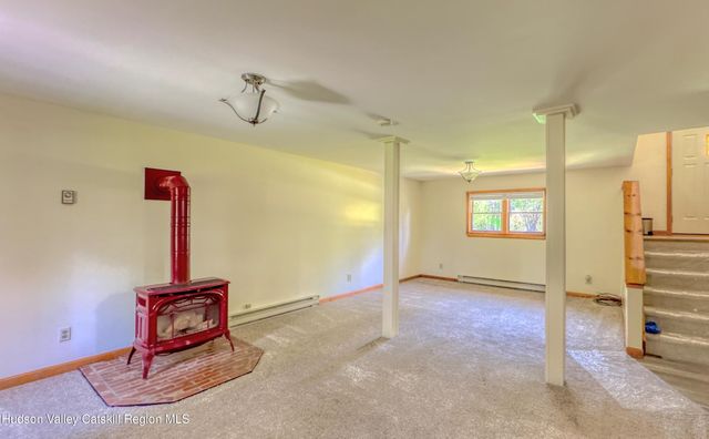 16 Appalachian Drive, Athens, NY 12015