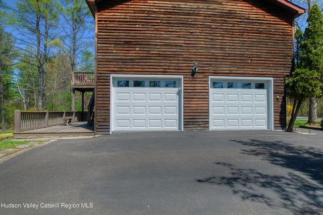16 Appalachian Drive, Athens, NY 12015