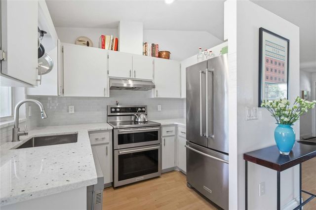 5031 PRESTON WAY, Sarasota, FL 34232